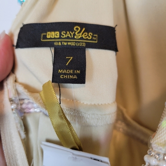 NWT TLC Say Yes Juniors All Over Sequin Tiered White Iridescent Dress - Picture 10 of 12